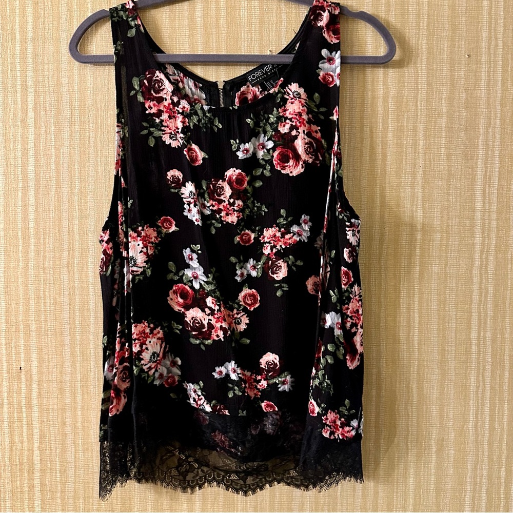 NWT New Forever 21+ Plus Size Floral Lace Top 1X